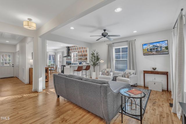 810 Brooklyn Street, Raleigh, NC 27605