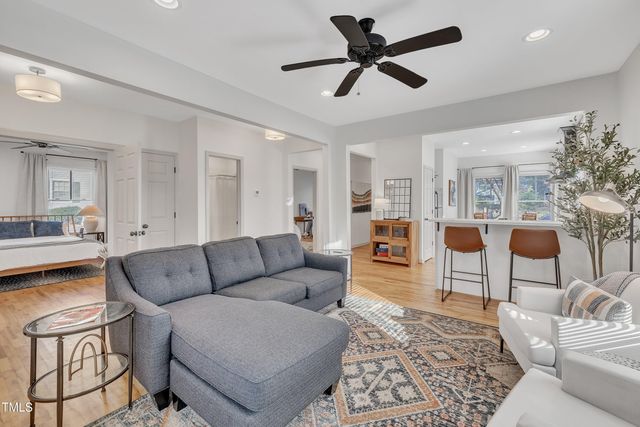 810 Brooklyn Street, Raleigh, NC 27605