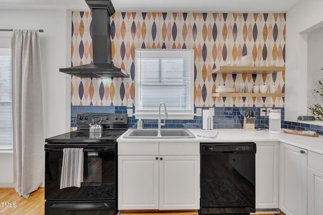 810 Brooklyn Street, Raleigh, NC 27605