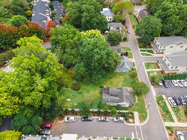 810 Brooklyn Street, Raleigh, NC 27605