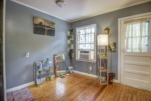 810 Brooklyn Street, Raleigh, NC 27605