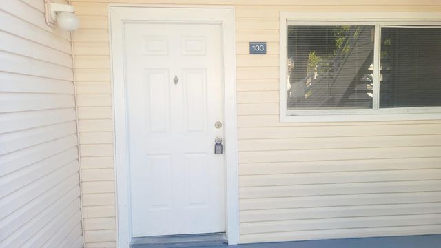 3433 NW 44th Street 103, Oakland Park, FL 33309