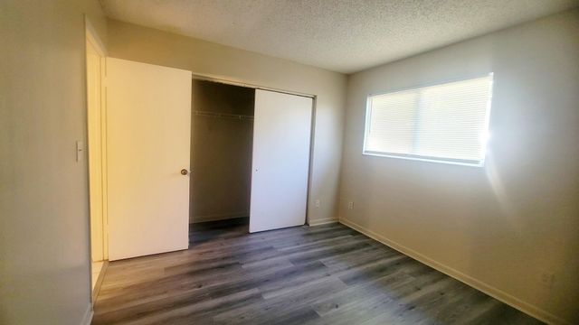 3433 NW 44th Street 103, Oakland Park, FL 33309