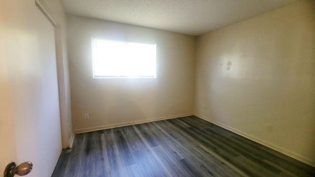 3433 NW 44th Street 103, Oakland Park, FL 33309