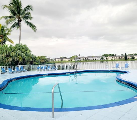 3433 NW 44th Street 103, Oakland Park, FL 33309