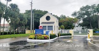 3433 NW 44th Street 103, Oakland Park, FL 33309