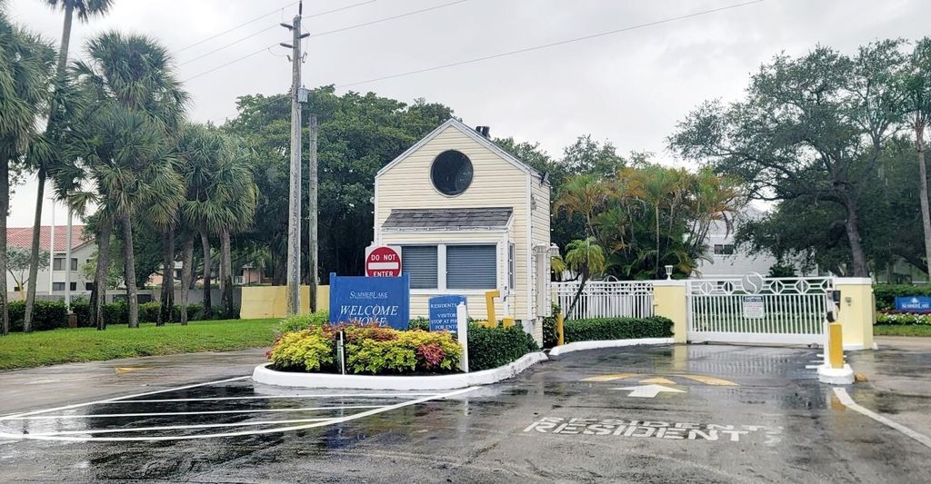 3433 NW 44th Street 103, Oakland Park, FL 33309