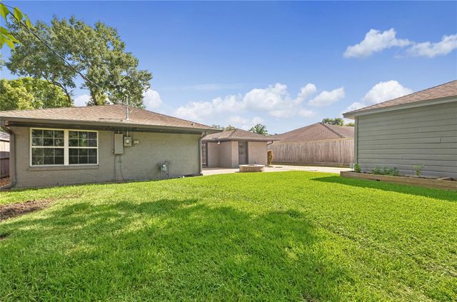 4310 Tonawanda Drive, Houston, TX 77035