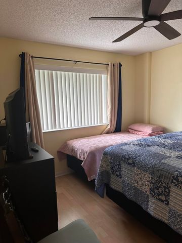 6698 10th Avenue N 116, Greenacres, FL 33467