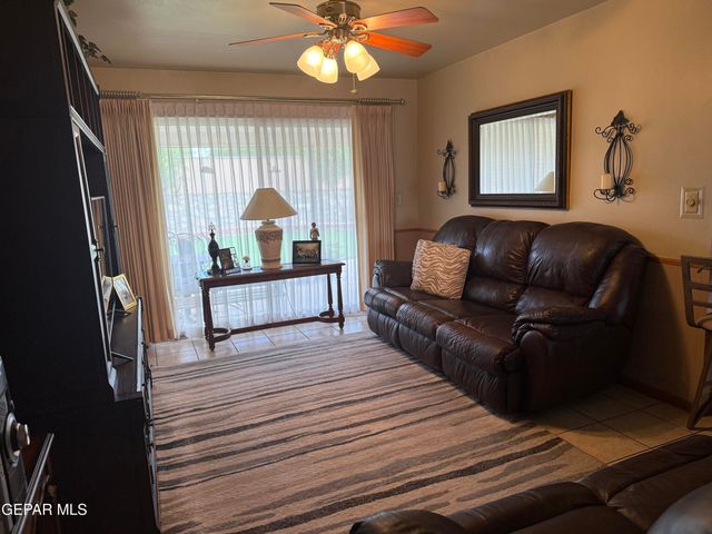 9809 EUGENIA Court, El Paso, TX 79925