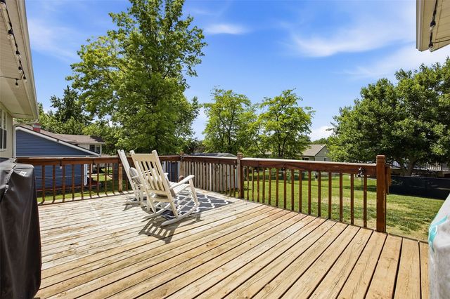 7417 Parkwood Lane NE, Cedar Rapids, IA 52402