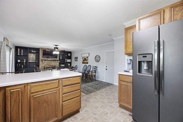 7417 Parkwood Lane NE, Cedar Rapids, IA 52402