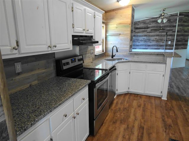 2315 Balboa Court, Granbury, TX 76048