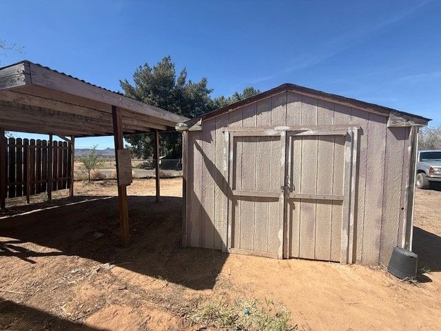 3530 E Robin Lane, Kingman, AZ 86409