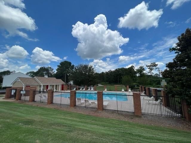 236 Chads Ford Way, Roswell, GA 30076