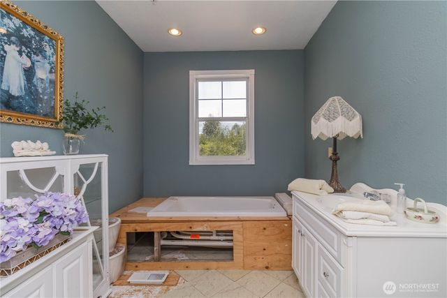34110 Orville Road E, Eatonville, WA 98328