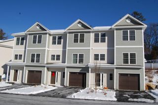 2A Dearborn Circle, Goffstown, NH 03045