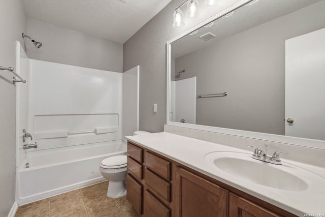 16722 Mandolino, San Antonio, TX 78266