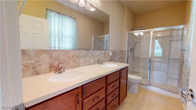 37911 Ashfield Way, North Ridgeville, OH 44039