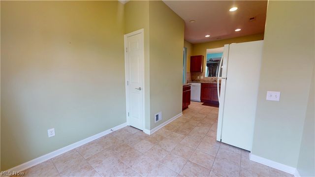 37911 Ashfield Way, North Ridgeville, OH 44039
