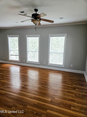 183 Mc Donnell Avenue, 304, Biloxi, MS 39531