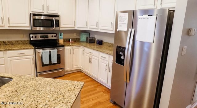 183 Mc Donnell Avenue, 304, Biloxi, MS 39531