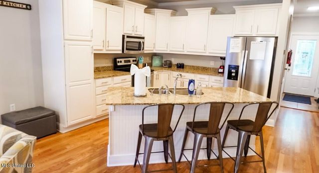 183 Mc Donnell Avenue, 304, Biloxi, MS 39531