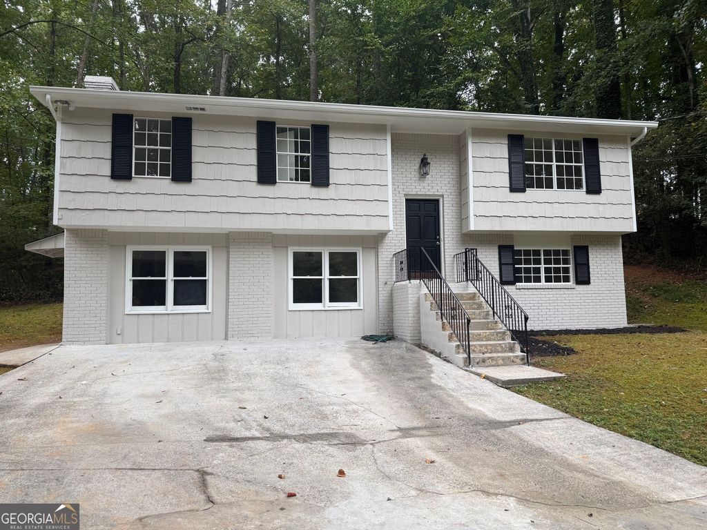 5959 Simone Drive, Stone Mountain, GA 30087 — photo 4