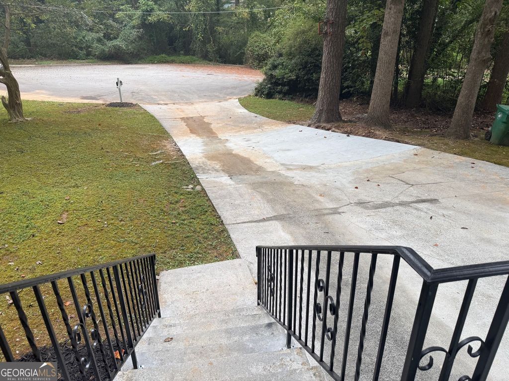 5959 Simone Drive, Stone Mountain, GA 30087 — photo 5