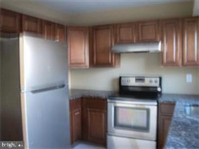 23 LERNER CT, Sicklerville, NJ 08081