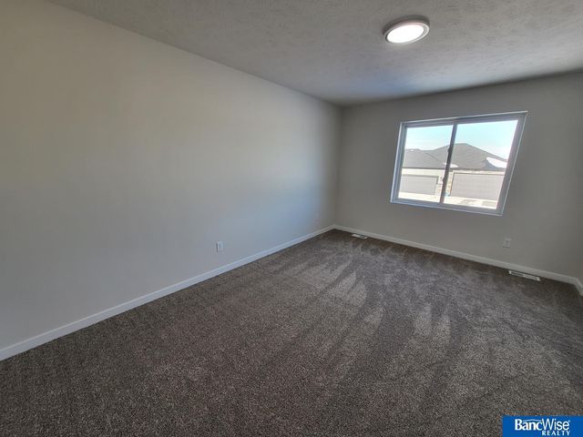 7621 Gulls Way, Lincoln, NE 68514