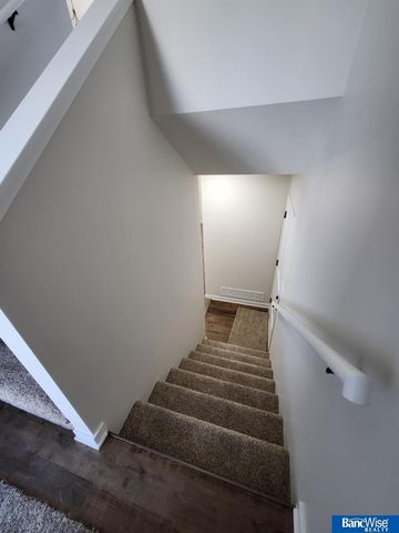 7621 Gulls Way, Lincoln, NE 68514