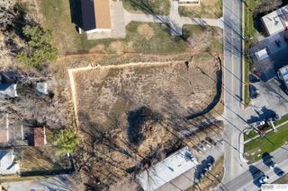 2516 Chandler Road E, Bellevue, NE 68005