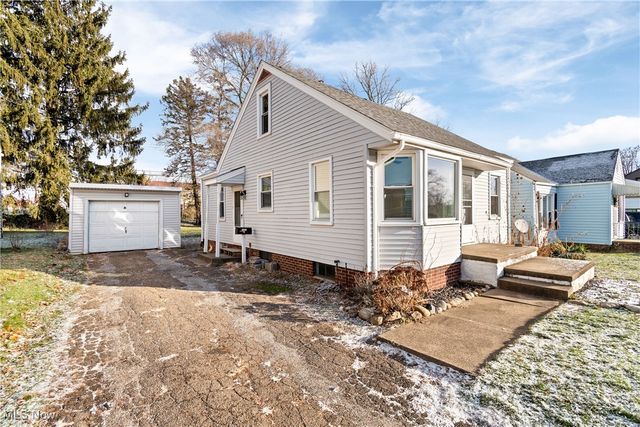 1331 Spangler Street NE, Canton, OH 44714