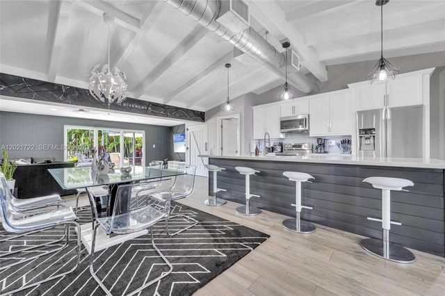 2407 Nassau Ln, Fort Lauderdale, FL 33312