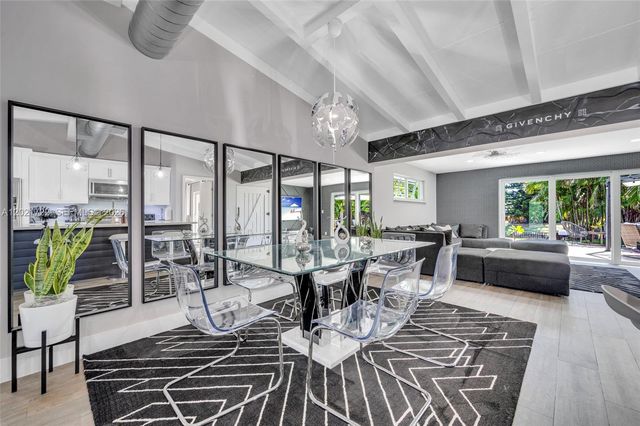 2407 Nassau Ln, Fort Lauderdale, FL 33312
