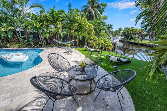 2407 Nassau Ln, Fort Lauderdale, FL 33312