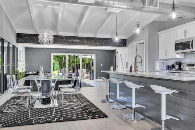 2407 Nassau Ln, Fort Lauderdale, FL 33312