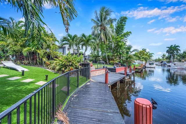 2407 Nassau Ln, Fort Lauderdale, FL 33312