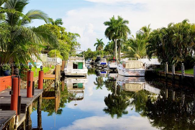 2407 Nassau Ln, Fort Lauderdale, FL 33312