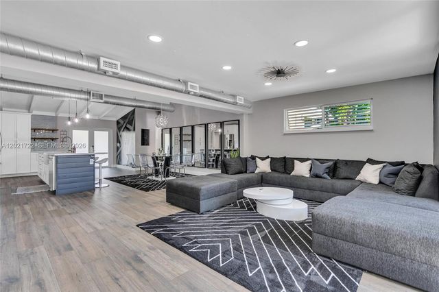 2407 Nassau Ln, Fort Lauderdale, FL 33312