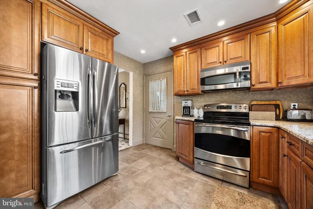 50 OROURKE DR, Robbinsville, NJ 08691