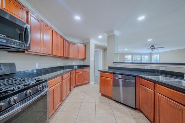 315 Remington Green Court, Houston, TX 77073