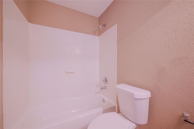 315 Remington Green Court, Houston, TX 77073