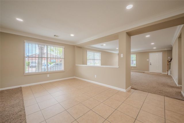 315 Remington Green Court, Houston, TX 77073