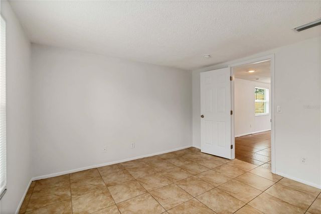 1003 58TH AVENUE DRIVE E, Bradenton, FL 34203