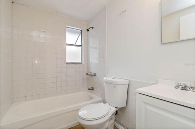 1003 58TH AVENUE DRIVE E, Bradenton, FL 34203