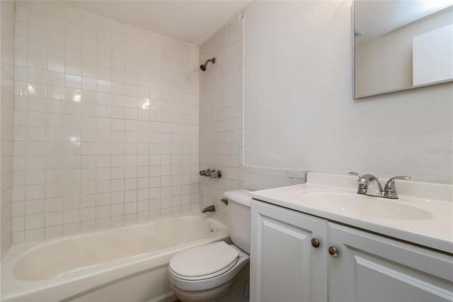 1003 58TH AVENUE DRIVE E, Bradenton, FL 34203