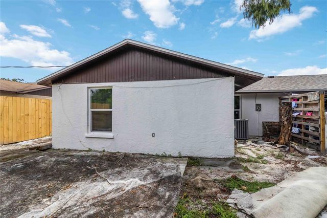 1003 58TH AVENUE DRIVE E, Bradenton, FL 34203