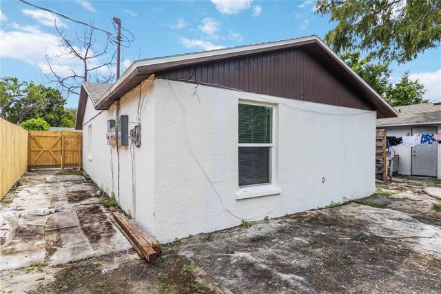 1003 58TH AVENUE DRIVE E, Bradenton, FL 34203